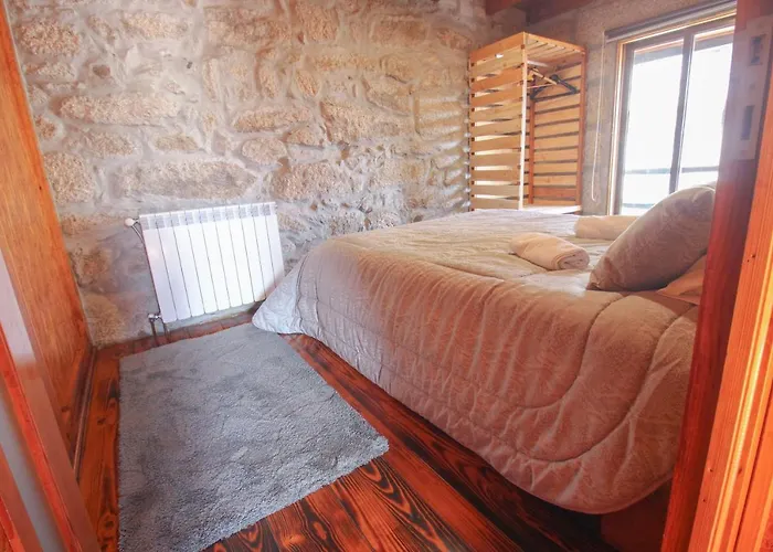 Casa Viade Montalegre